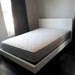 NEW Queen MATTRESS and BOX SPRING. Bed frame not included👍