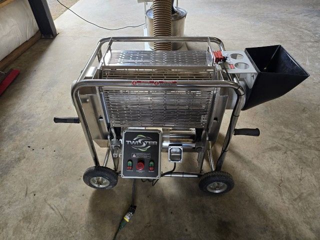 Twister T2 CANNABIS TRIMMER
