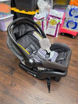 graco carseat with base