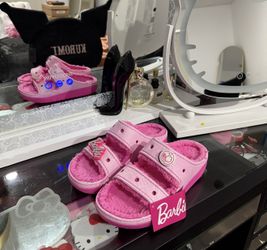 Barbie Crocs 