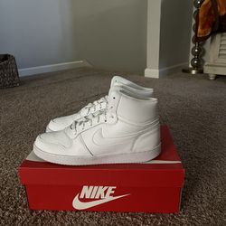 Nike Sz11 9/10