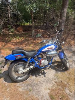 140cc Blue moped