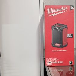 Milwaukee New M12 Radio More Charger 