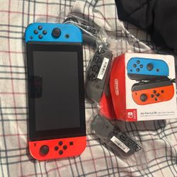 Nintendo Switch Plus Joy- Con Extra