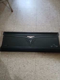 OLD SCHOOL KICKER ZX2500.1 AMP, NONE TESTED/27 INCH LONG $500 OR BEST OFFER ONLY PICK UP