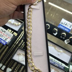 Cuban bracelet 10k 25.4 grams 8 in