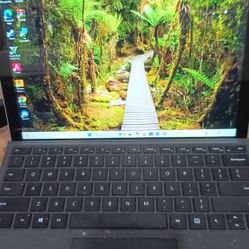 Surface Tablet. Wifi And Cellular   Windows 11 