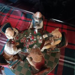 Vintage dogs playing poker statue