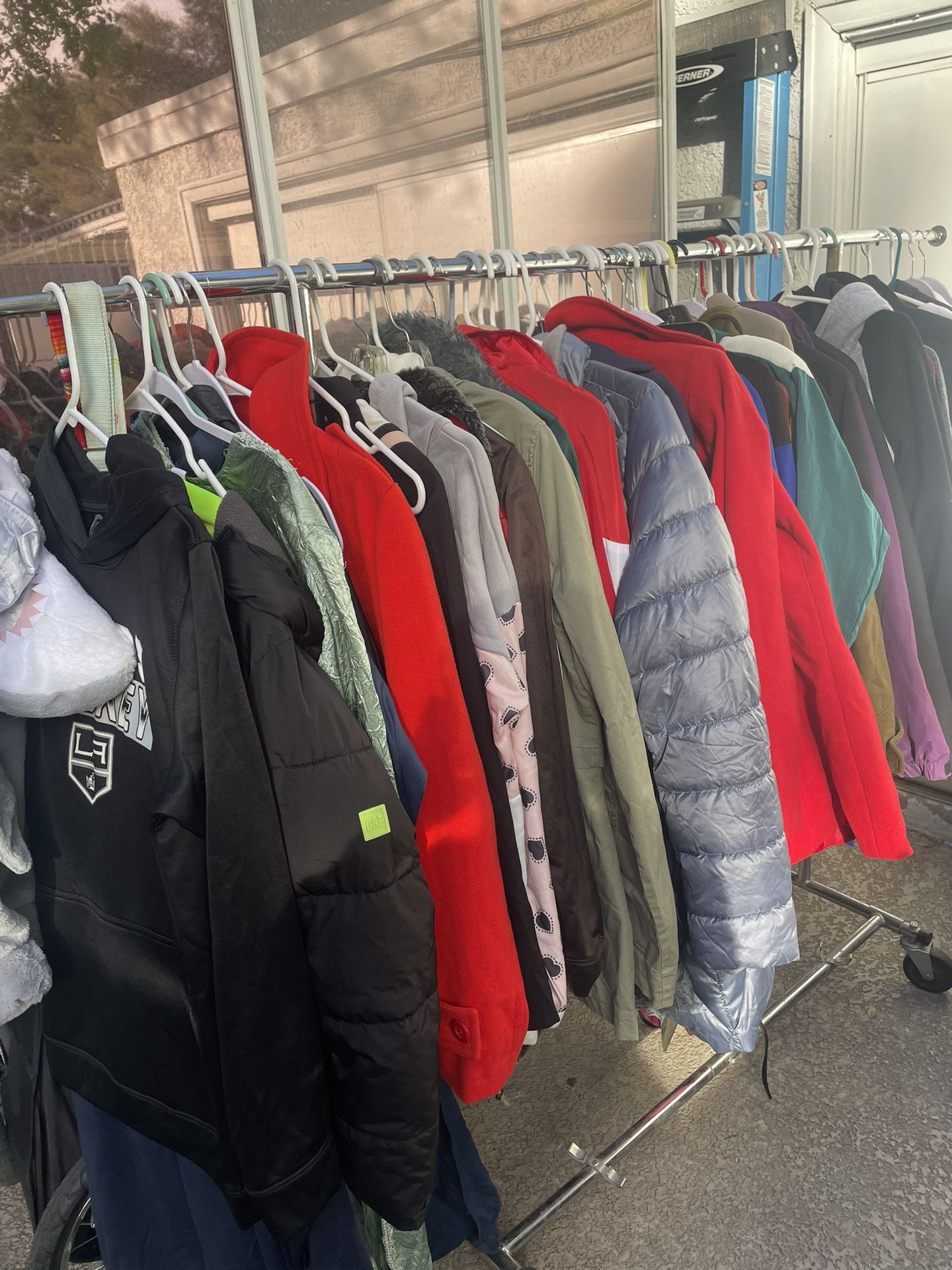 Lots Of Jackets $4-8 Size Xs To Large Torrey Pines And Lake Mead