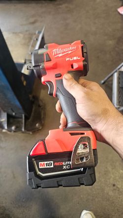Impact 1/2inch milwaakee with battery and charger