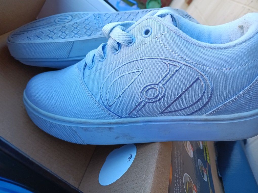 Heeleys Lilac Women's Size 7 Worn Once Or Twice 