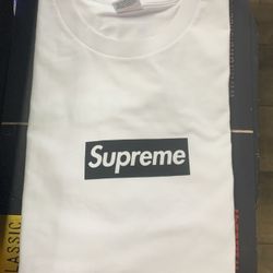 SUPREME PARIS BOX LOGO TEE size MEDIUM