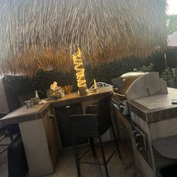 Beautiful Built In Grill/Palapa 