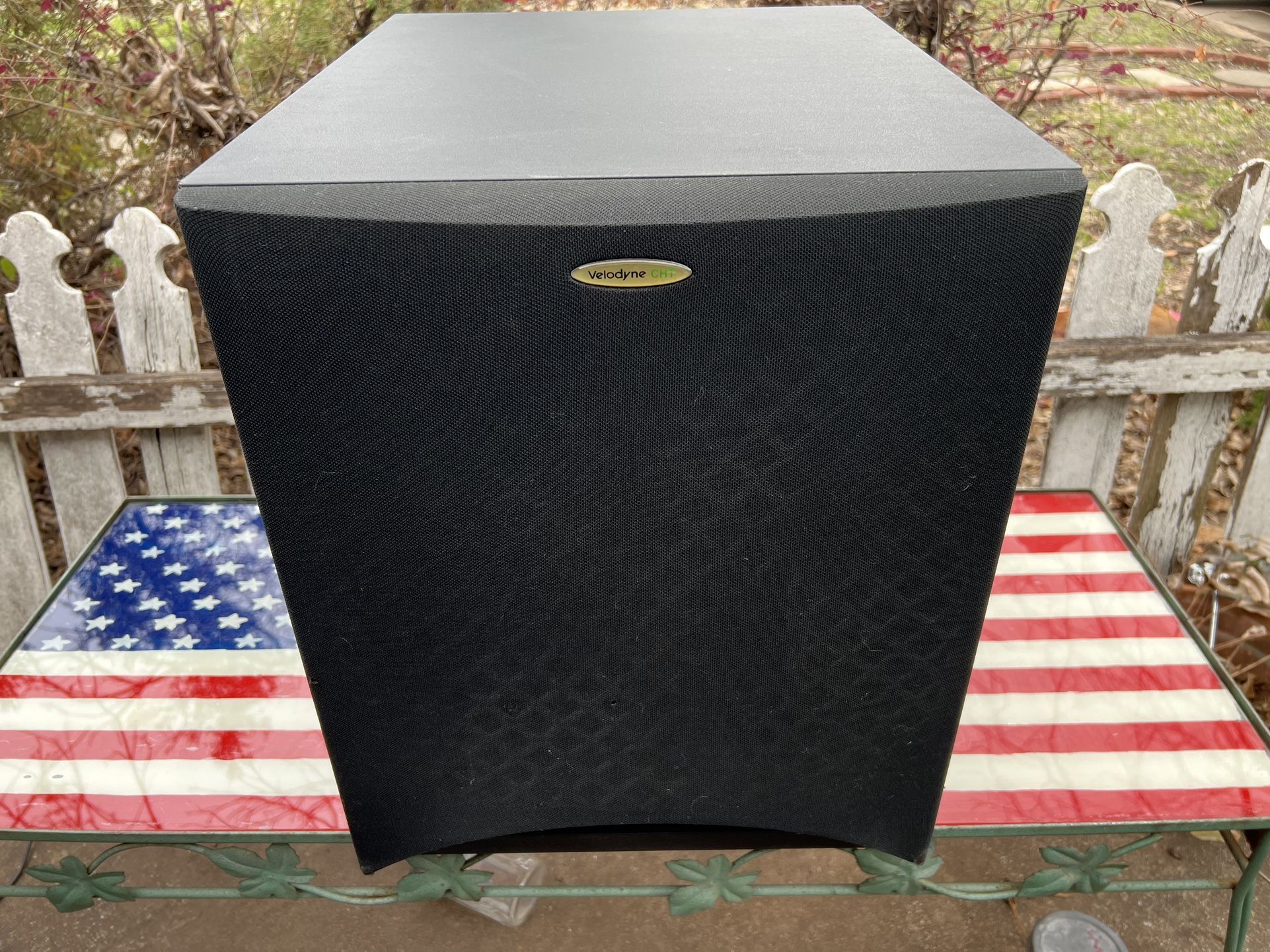 Velodyne CHT-12 Subwoofer 12” Powered Speaker Booming Bass Sound!