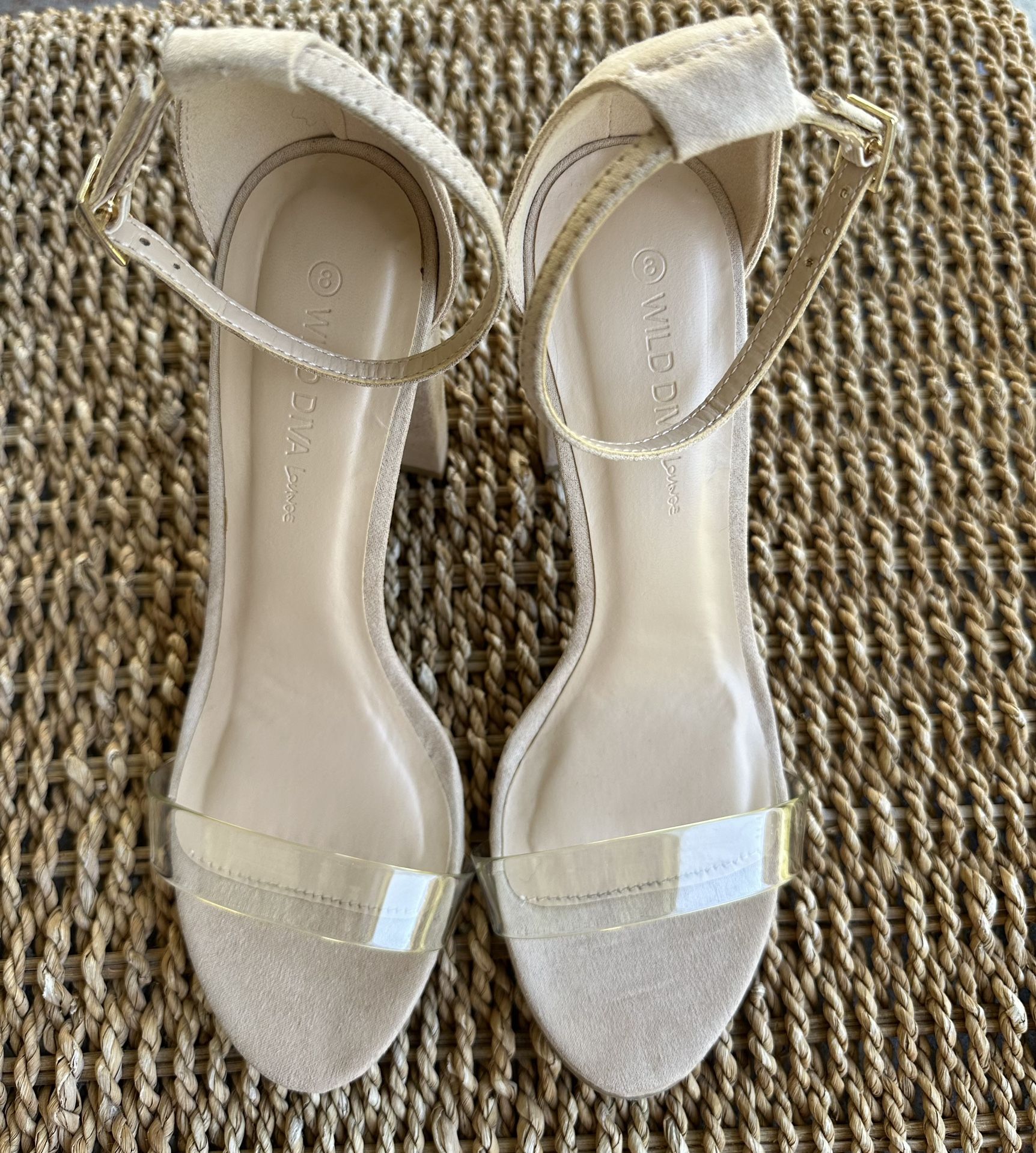 Wild Diva, Morris-01, Natural, Size 8