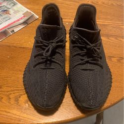 Black Yeezy Boost 350 V2  