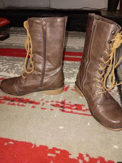 Brown Leather Lace-Up Combat Boots size 6