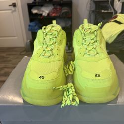 Balenciaga Triple S Neon