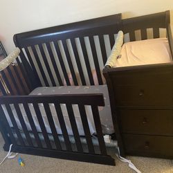 Crib And Changing Table Make Me An Offer 