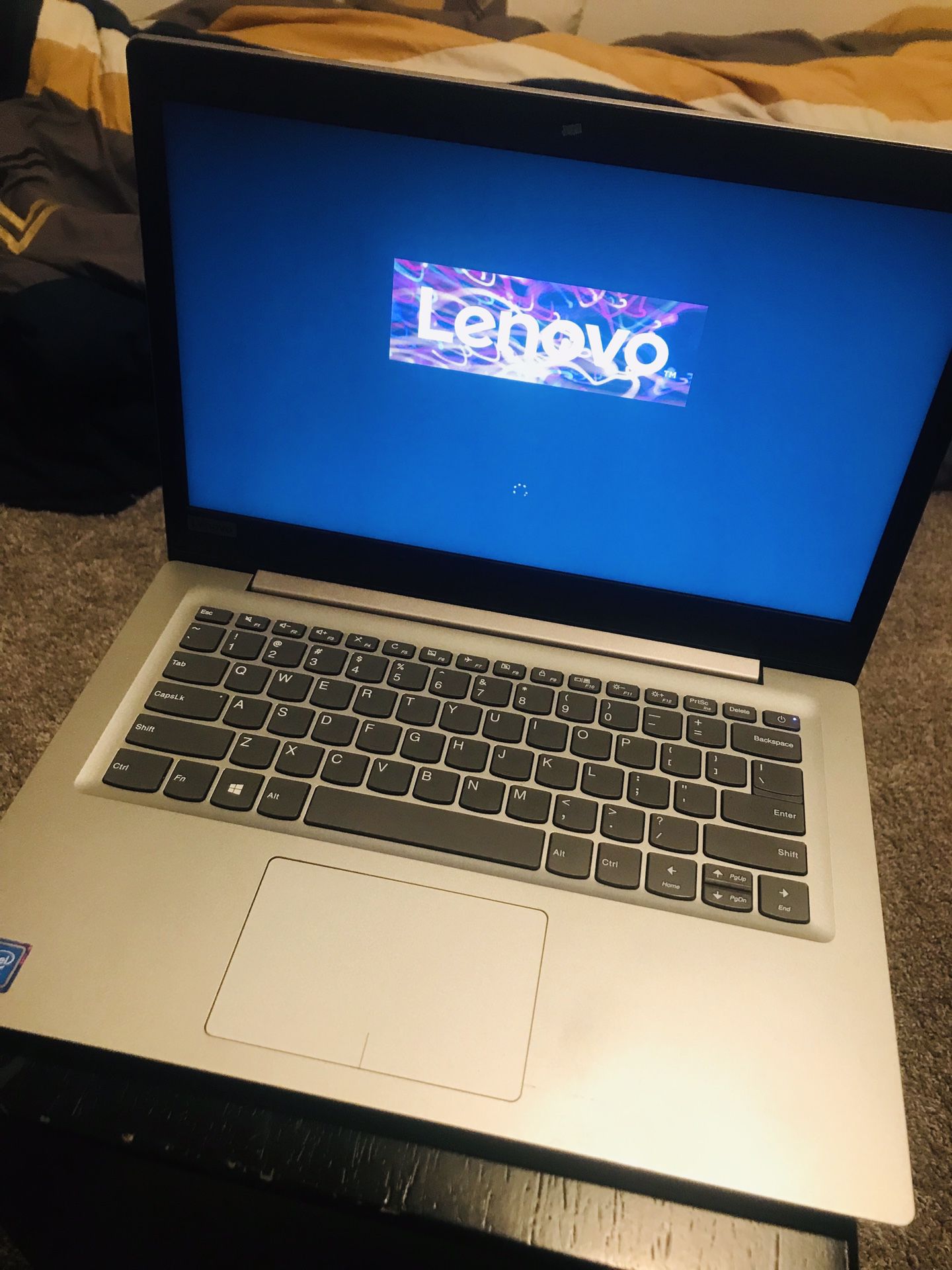 Lenovo laptop windows 10 (Mini)