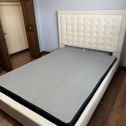 Queen Size Bed Frame With Bed Board