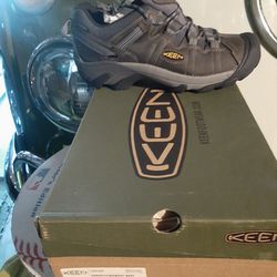 Keen New Man Shoes Size 10 Price Is Firm 