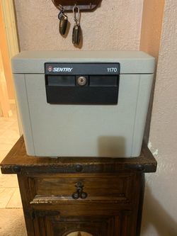 Sentry 1170 Fireproof Security Safe