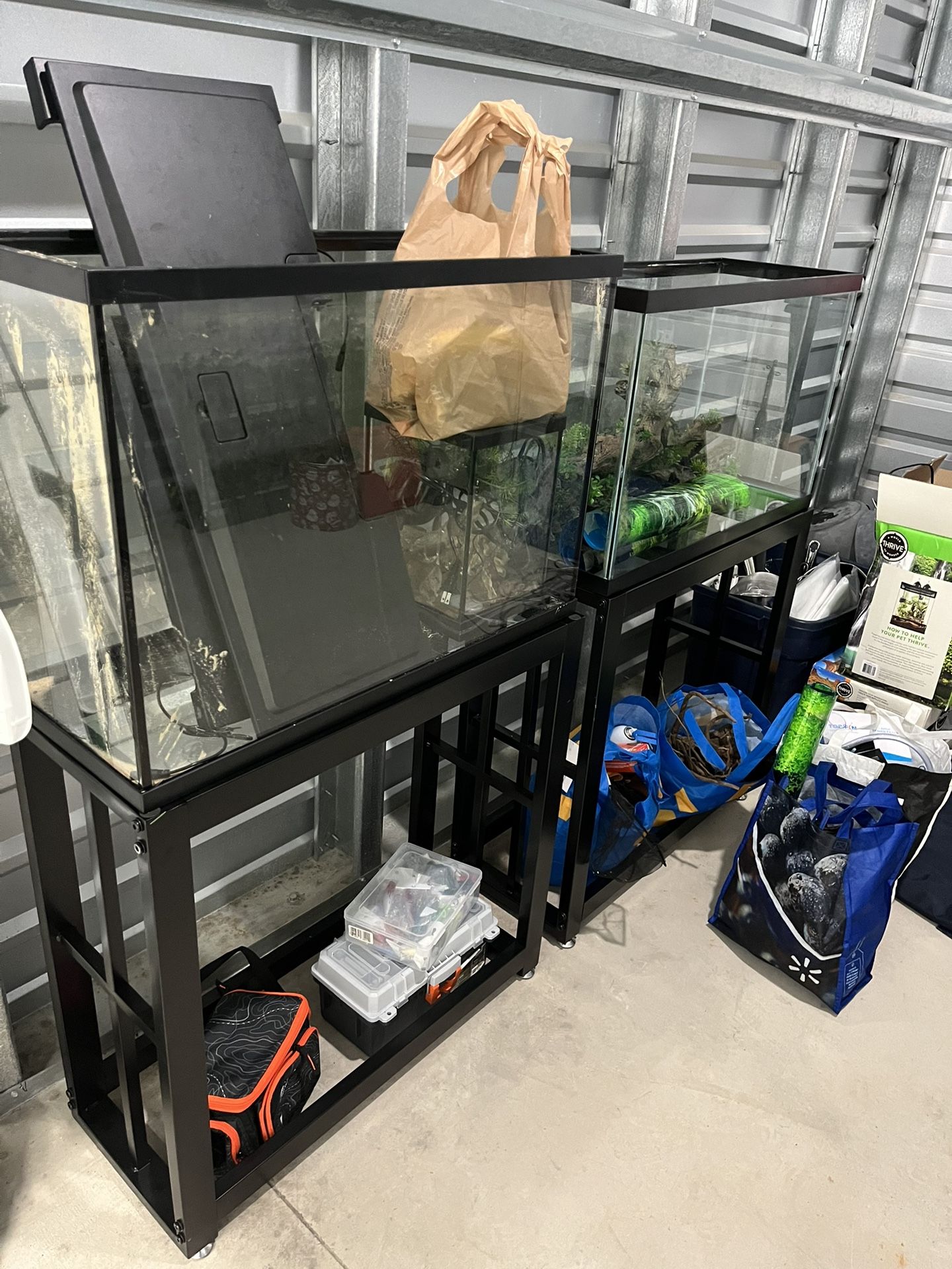 (2) 29 Gallon Aquarium With Metal Stands 
