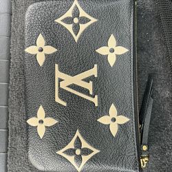 Louis Vuitton Purse