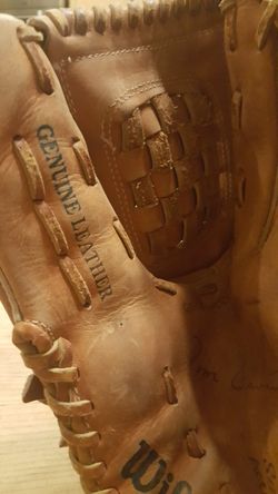 Baseball glove