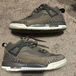 Youth Jordan’s shoes