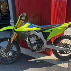 2017 Kawasaki KX450F Suzuki Race Edition