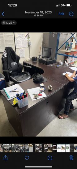 Two-Piece Desk With Two Drawers In Great Condition $100 Firm