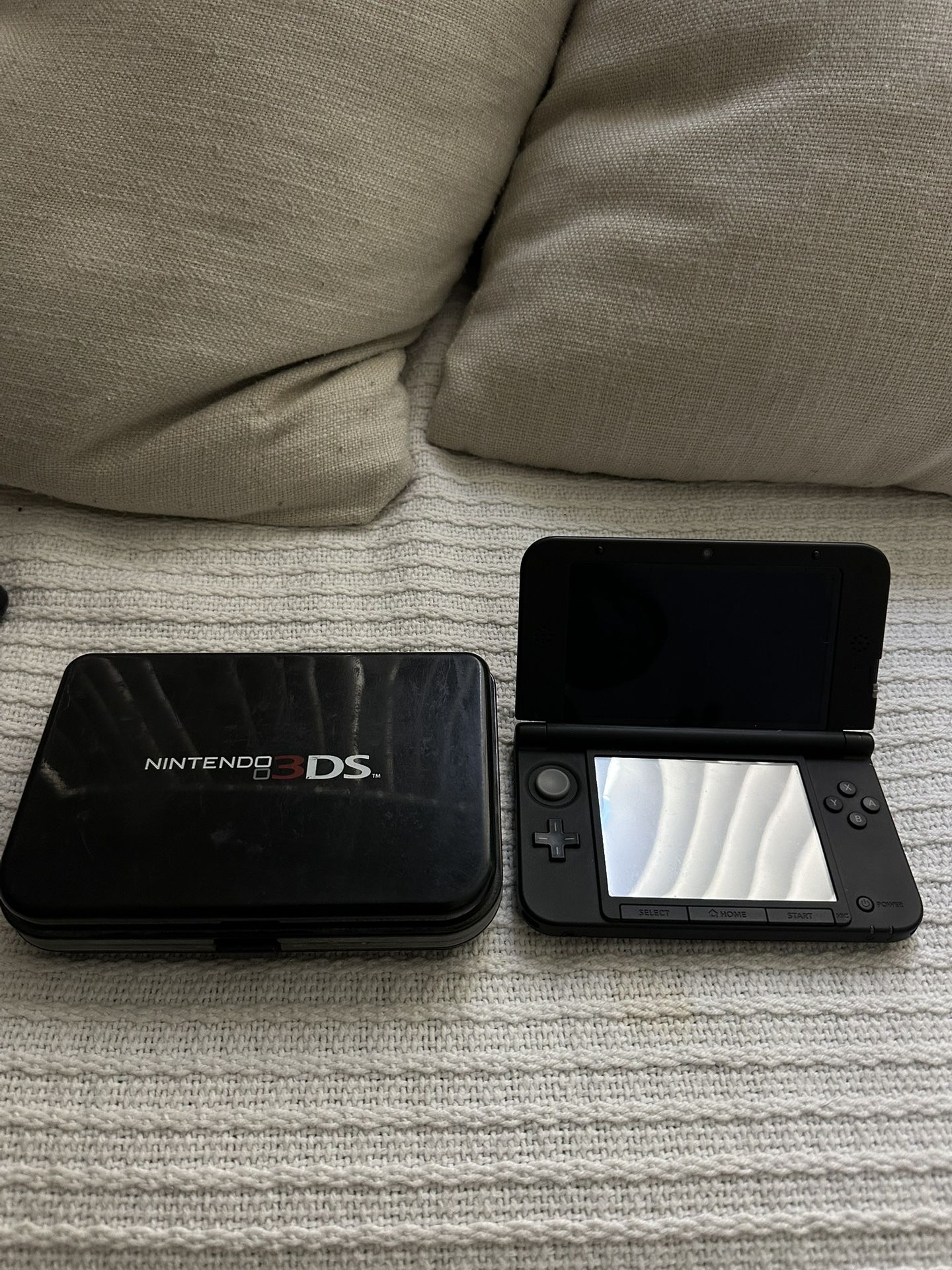 Nintendo 3DS XL 