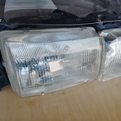 1991 Lexus LS 400 headlight