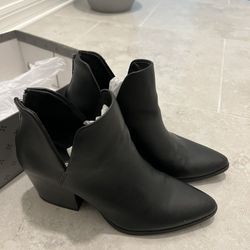 Brand New Boots With Box Never Used