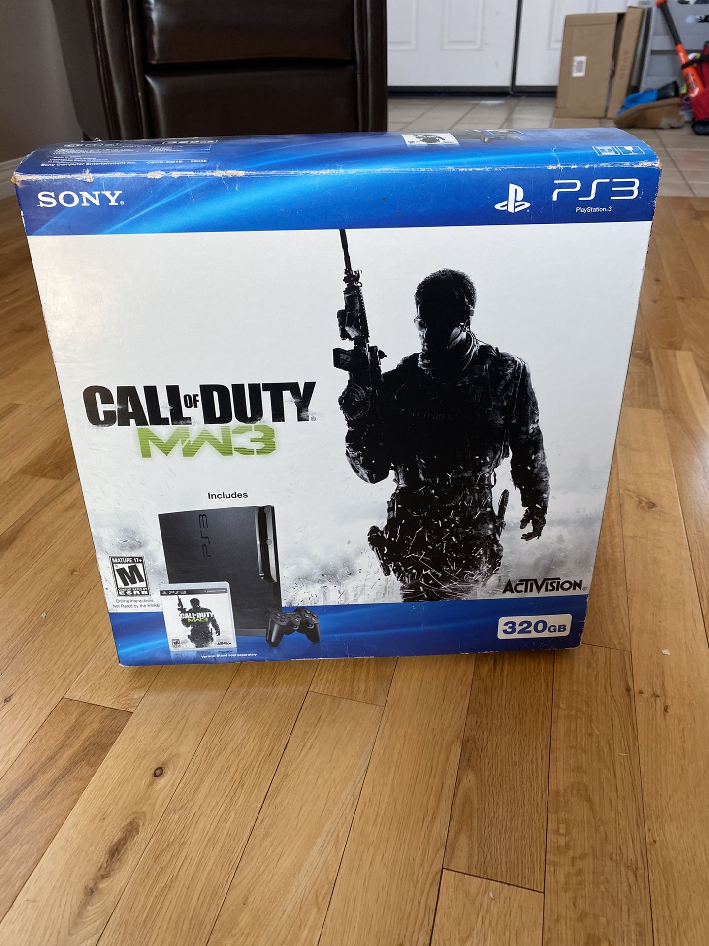 PS3 CONSOLE 320 GB/CALL OF DUTY/MW3