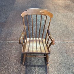 Child’ Rocking Chair