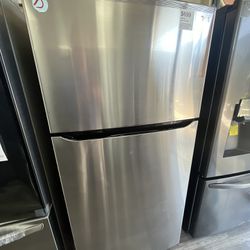 ONLY $699!!! LG Top Mount Freezer / Refrigerator