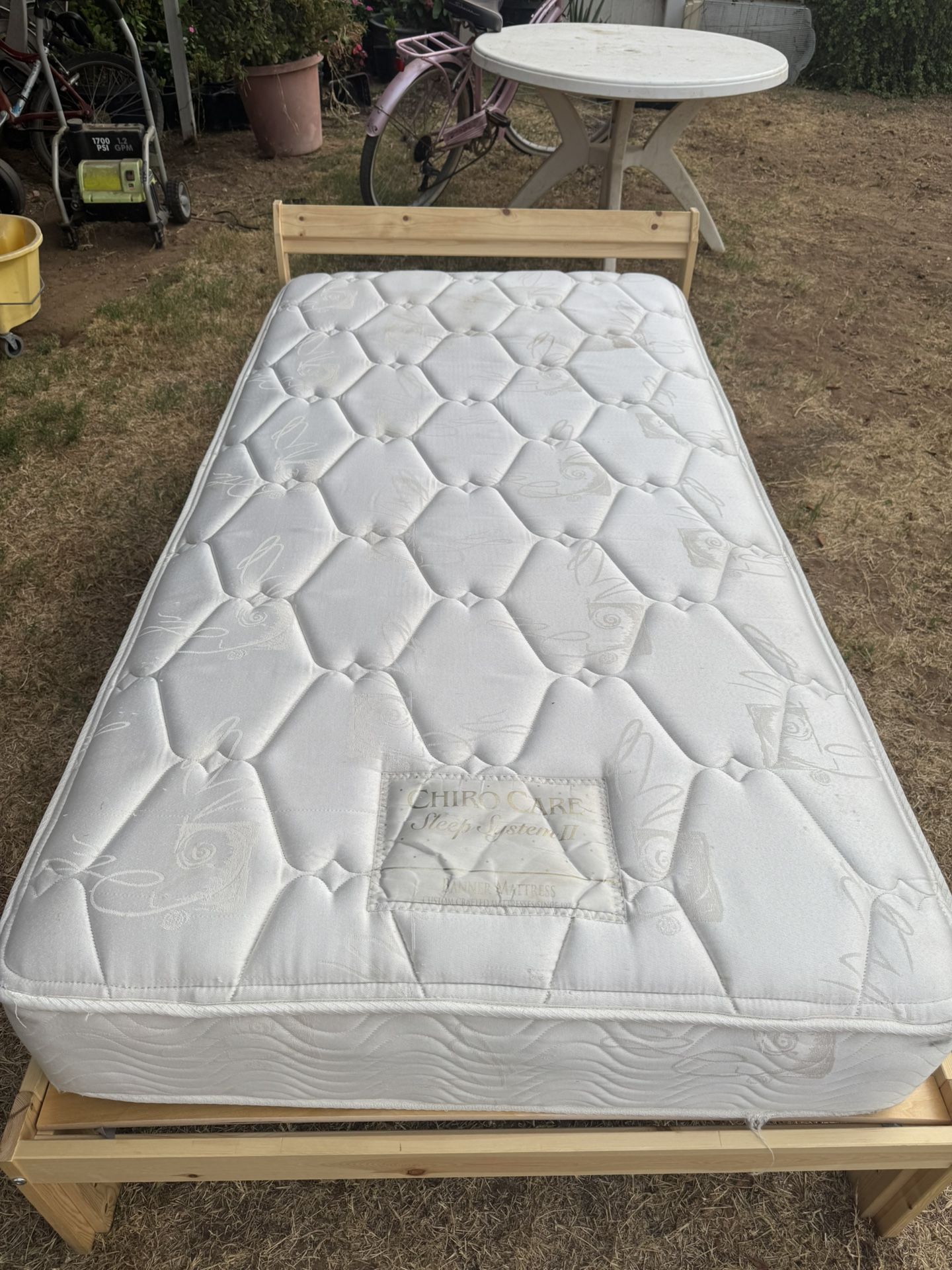 Cama Twin / Twin Bed