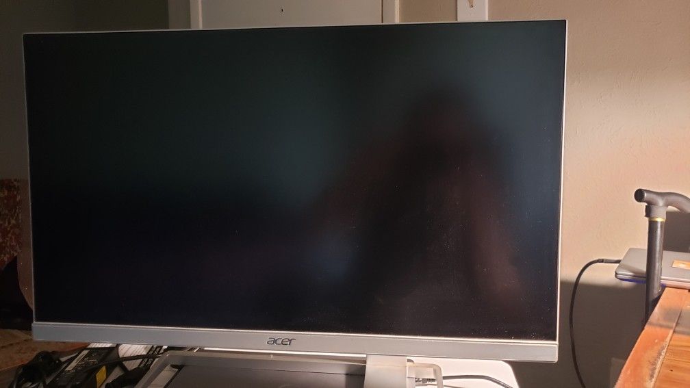 White Acer 27" S277HK