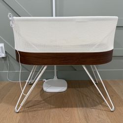 Happiest Baby Snoo Smart Sleeper Bassinet 