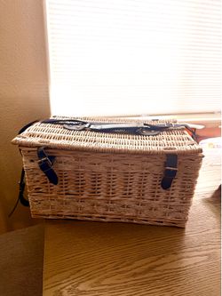 Picnic basket