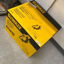 Dewalt Single Bevel Compound Miter Saw 