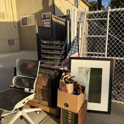 Free Stuff Lamps Treadmill (works)