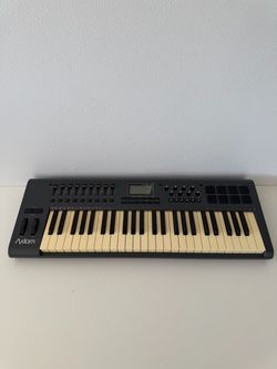 M-Audio Axiom 49 USB MIDI Controller