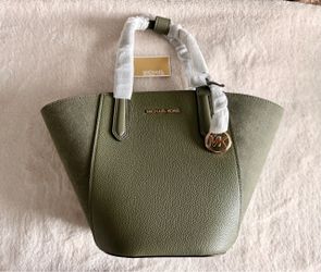 Michael Kors Tote