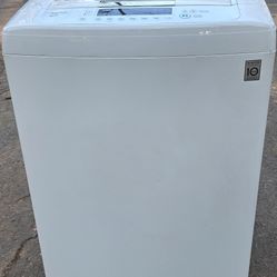 FREE DELIVERY 4.1 cu.ft.

high-efficiency (HE) top-load

washer with front-mounted

controls