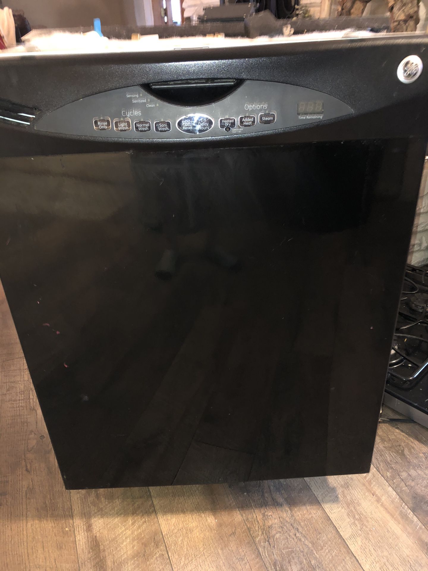 Black GE quiet series Dishwasher