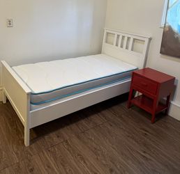 Twin Size Bed - Mattress 